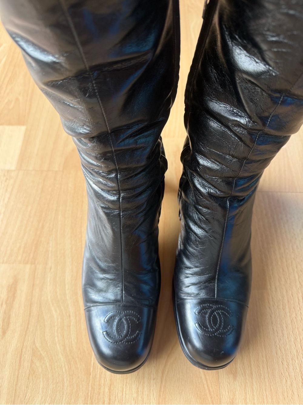 Vintage Chanel Black Leather Knee High Boots
Size 8.5 AUTHENTIC - Picture 11 of 13